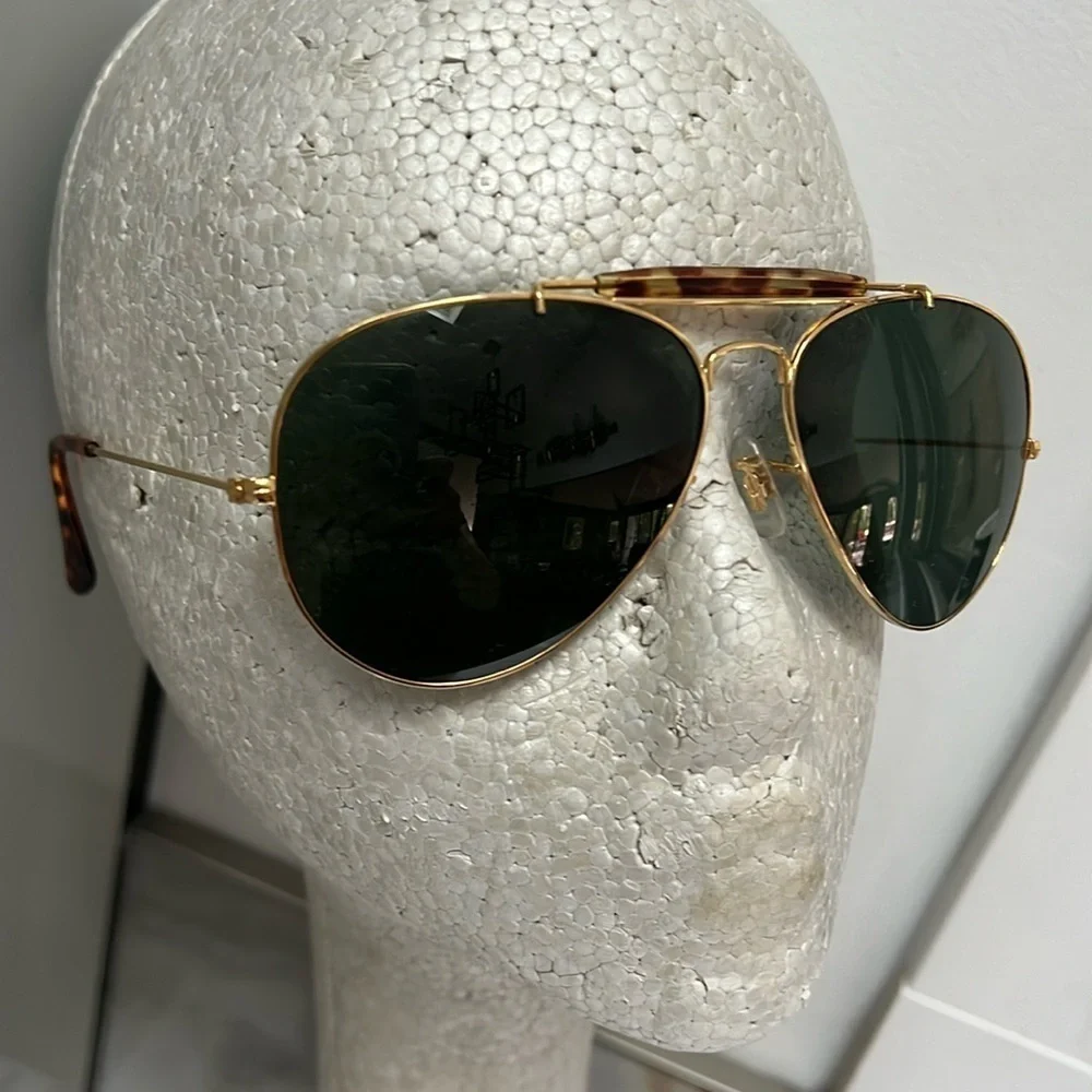 Claiborne Vintage Aviator Gold Rim Tortoise Men’s Green Glass Lens Sunglasses